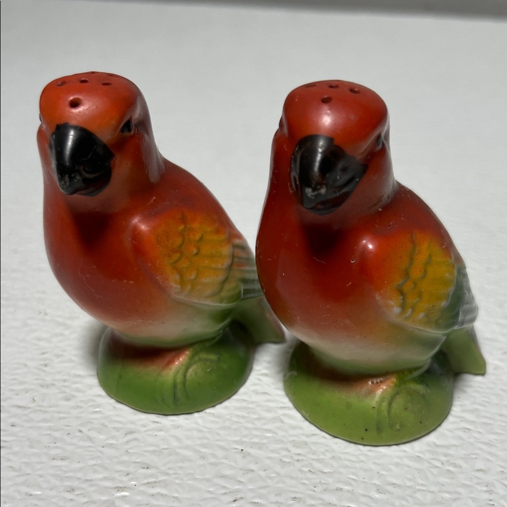 Vintage Parrot Salt and Pepper Shaker Hand Painted Set Made in Germany